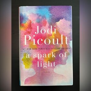 Jodi Picoult Hard Cover Novel